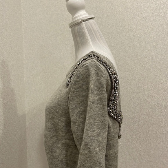 New sweater. Available Size S/M and M/L - Picture 7 of 11